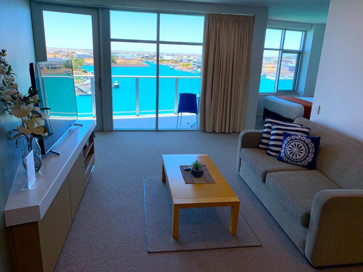 Wallaroo Marina Luxury Apartment ภายนอก รูปภาพ