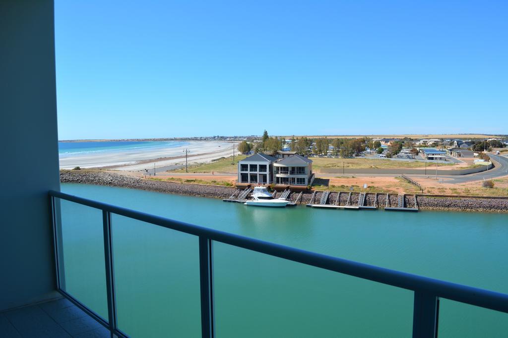 Wallaroo Marina Luxury Apartment ภายนอก รูปภาพ
